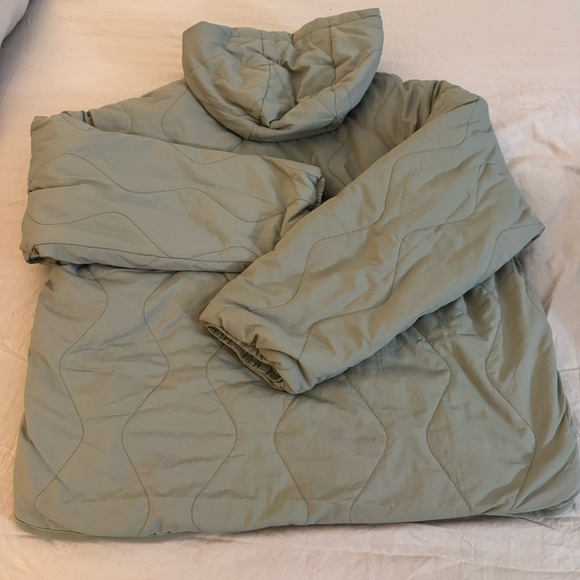 NEW NWT Avalanche Women's Puffer Jacket Size XL - Picture 6 of 6